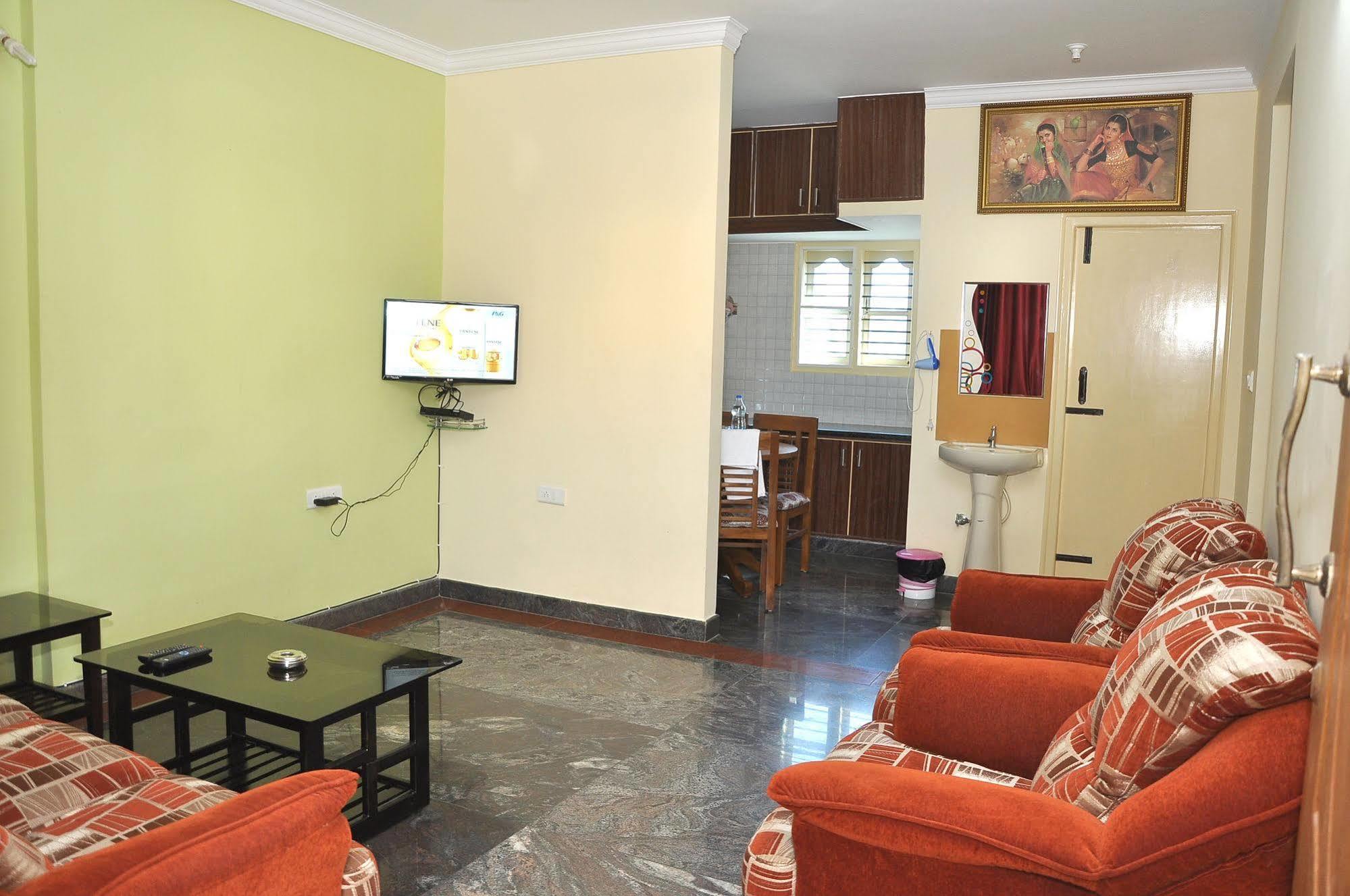 Bed and Breakfast Sr Comfort Yelahanka Экстерьер фото